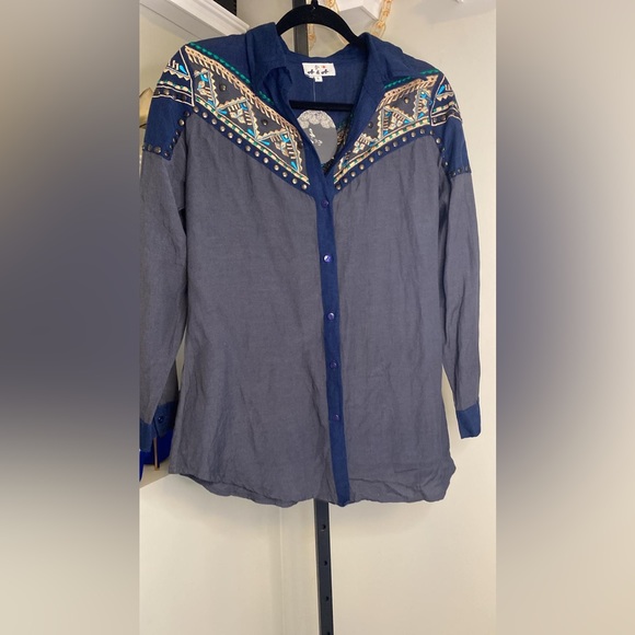 A&A Blue Blouse - Picture 5 of 10